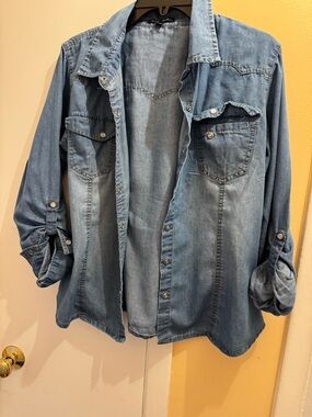New Look Light Blue Denim Button-Up Shirt